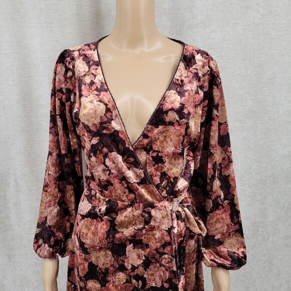 Coco + Jaimeson  Surplice V-Neck 3/4 Sleeve Floral Velvet Faux-Wrap Mini Dress L - Picture 5 of 16